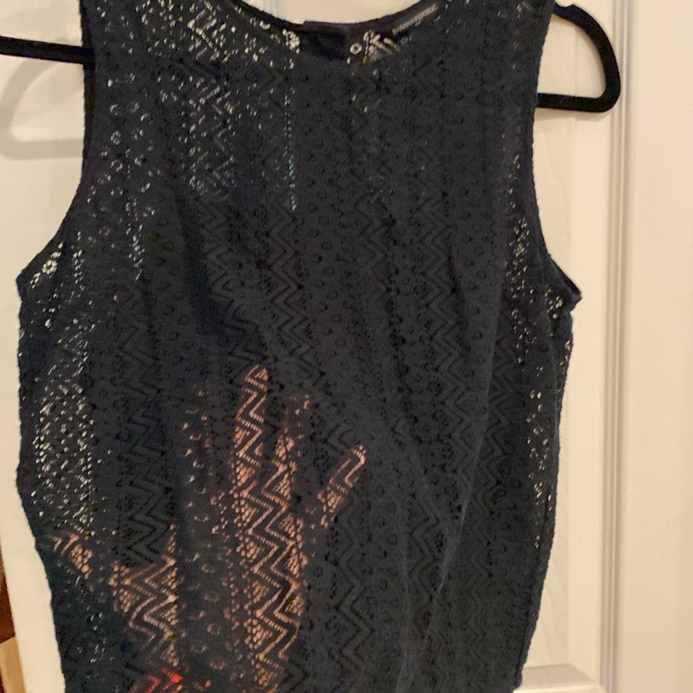 Banana Republic, Sleeveless Eyelet Tunic Size Small in Black, with Camisole  - Picture 2 of 11